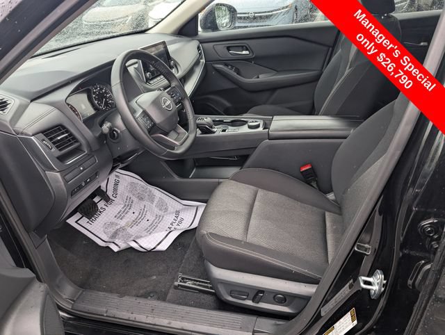 Certified 2026 Nissan Rogue SV AWD/4WD image 14