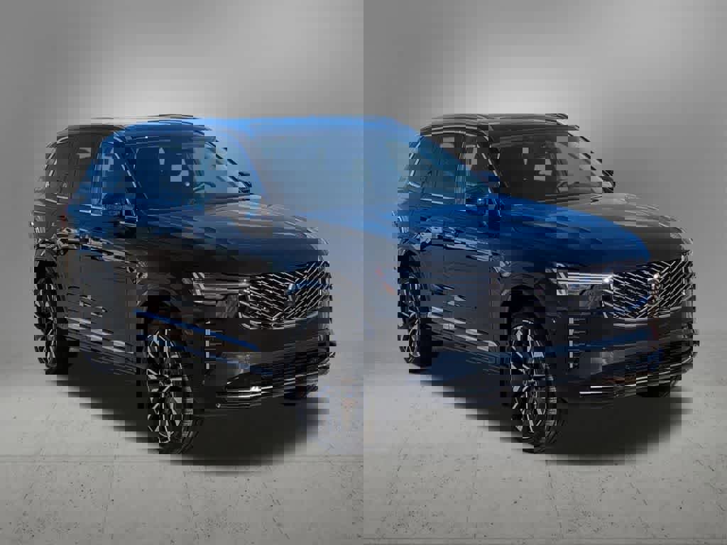 Certified 2026 Volvo XC90 B6 Plus w/ Protection Package Premier image 8