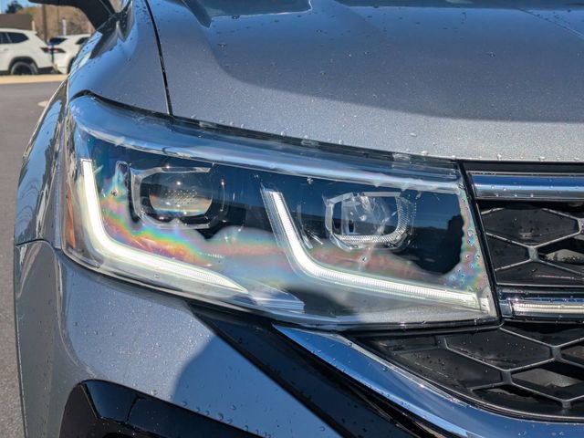 Certified 2024 Volkswagen Taos SEL image 10