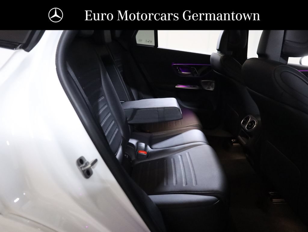 Used 2023 Mercedes-Benz GLC 300 4MATIC w/ AMG Line image 40