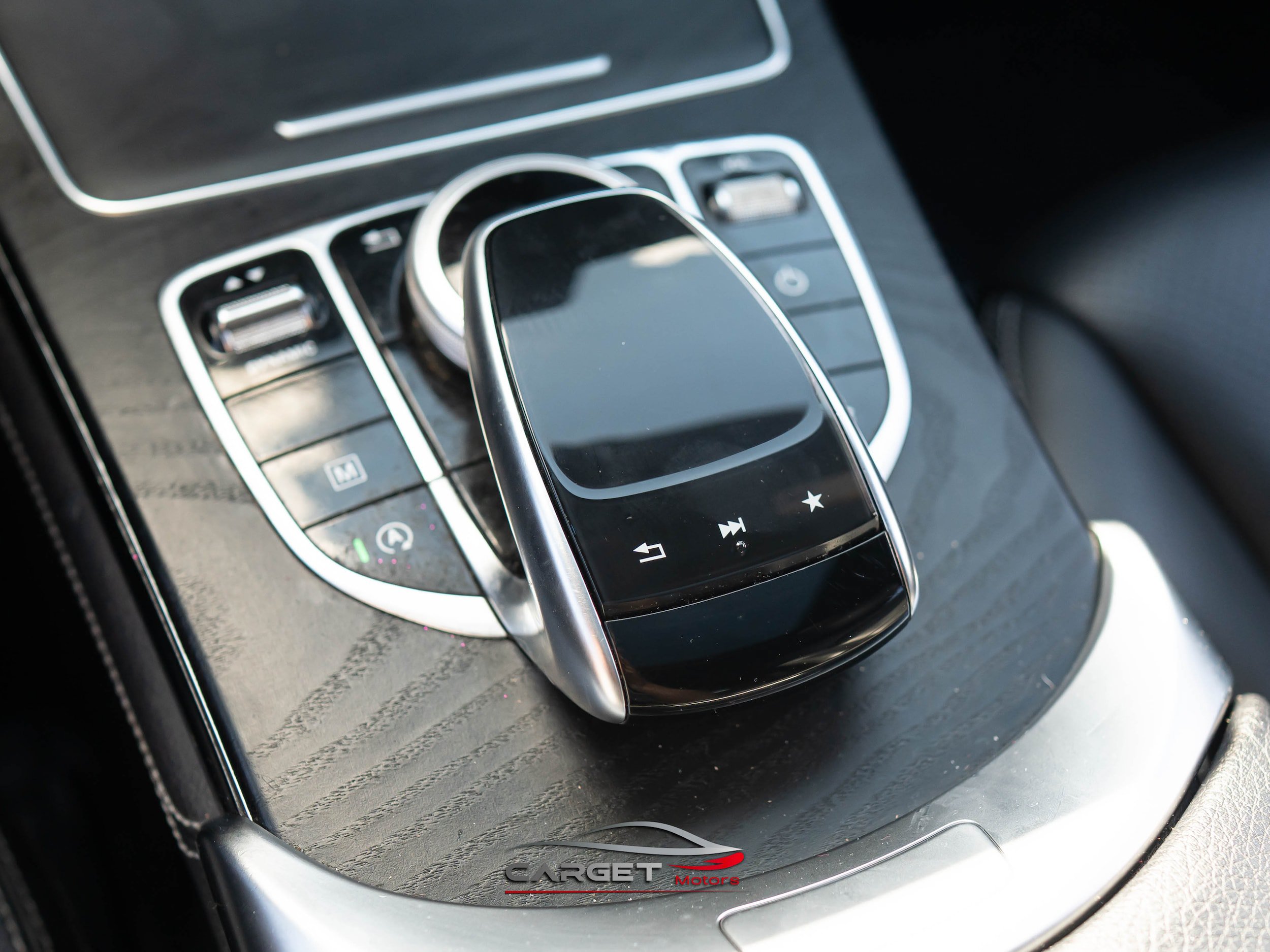 Used 2019 Mercedes-Benz GLC 300 4MATIC Coupe image 34