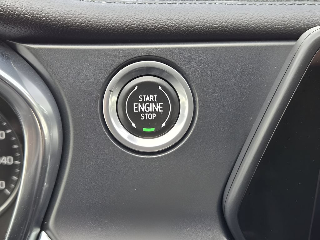 Used 2021 Chevrolet Blazer LT FWD image 18