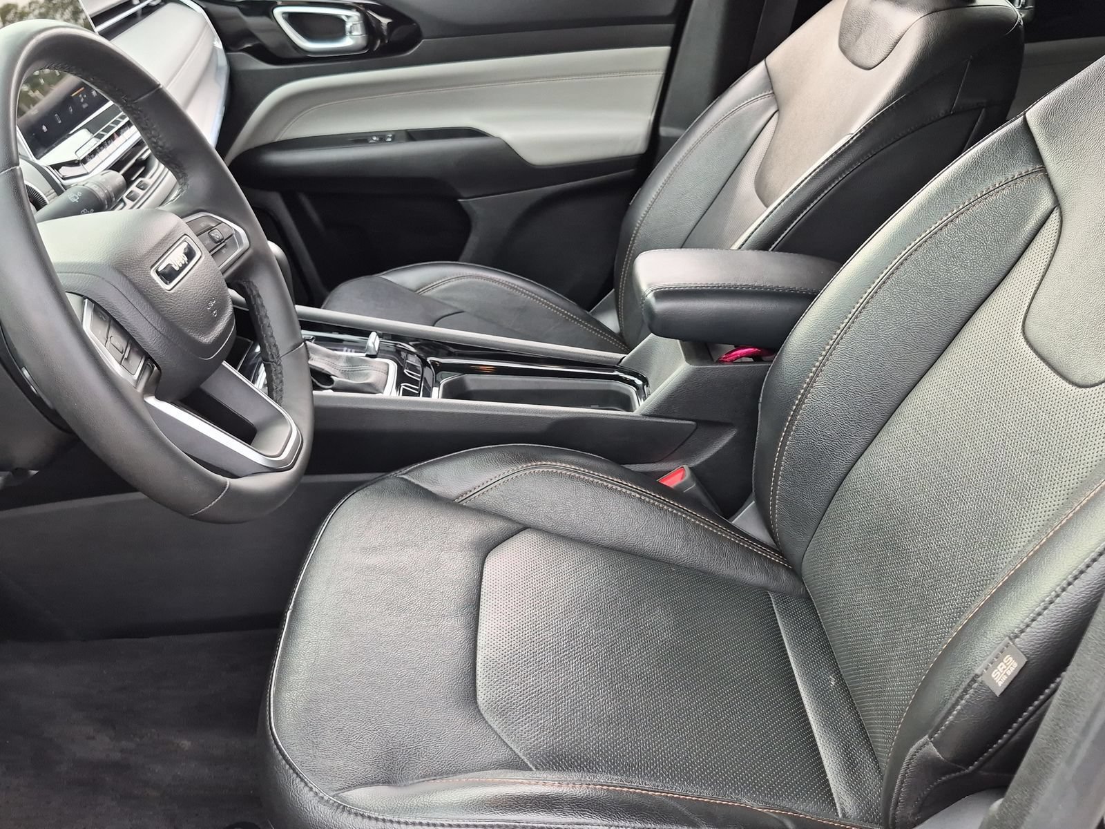 Used 2023 Jeep Compass Limited AWD/4WD image 17