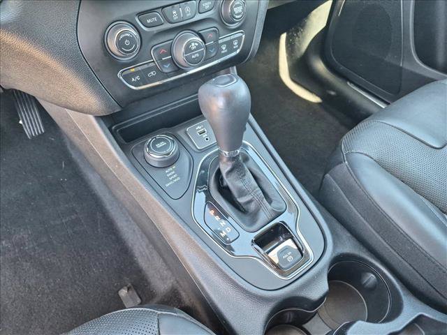 Used 2020 Jeep Cherokee Limited AWD/4WD image 12