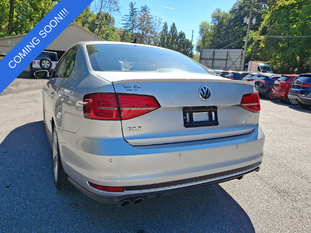 Used 2016 Volkswagen Jetta GLI SE FWD image 8