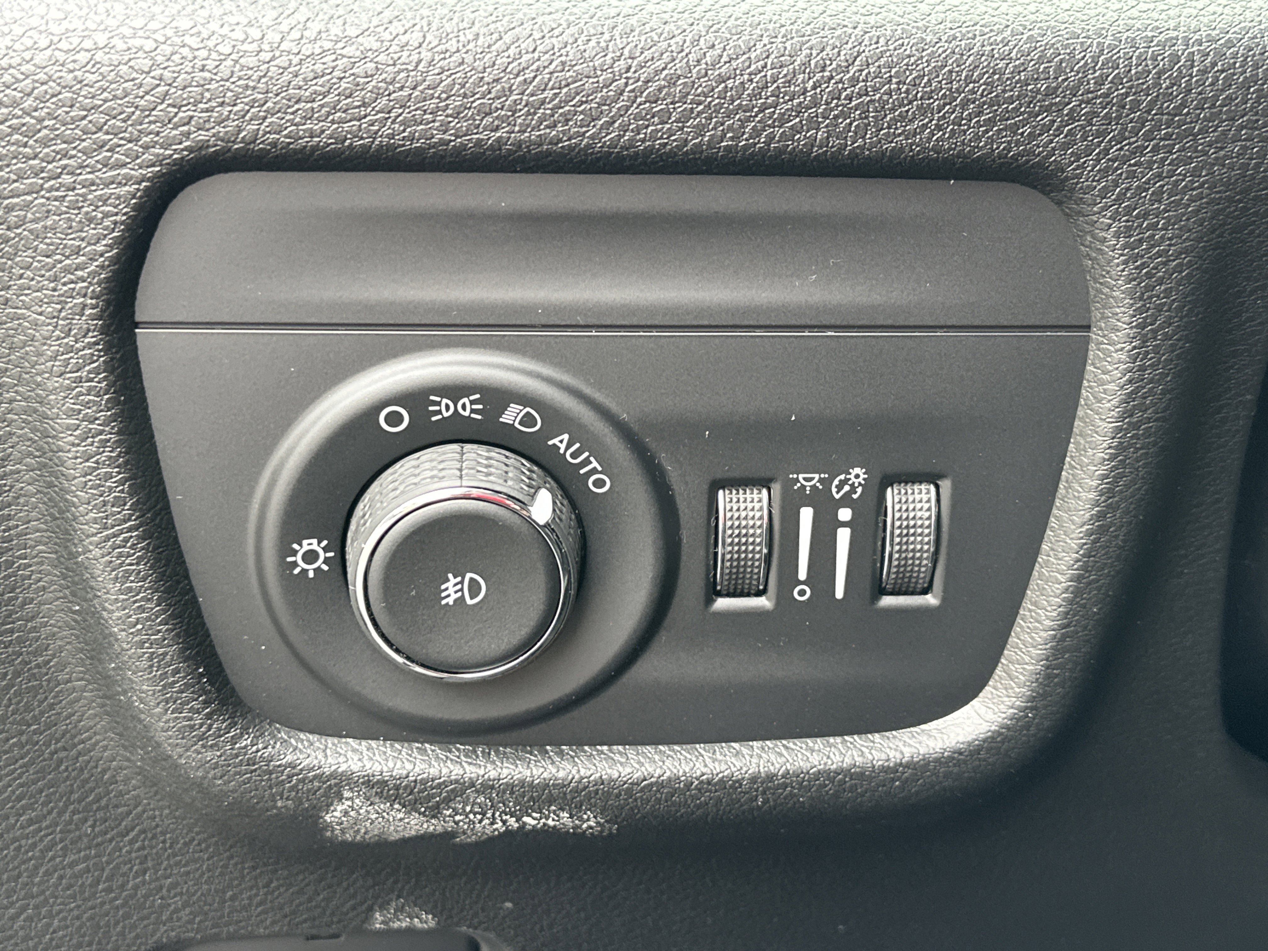 New 2026 Jeep Grand Cherokee Limited w/ Limited Altitude Package image 11