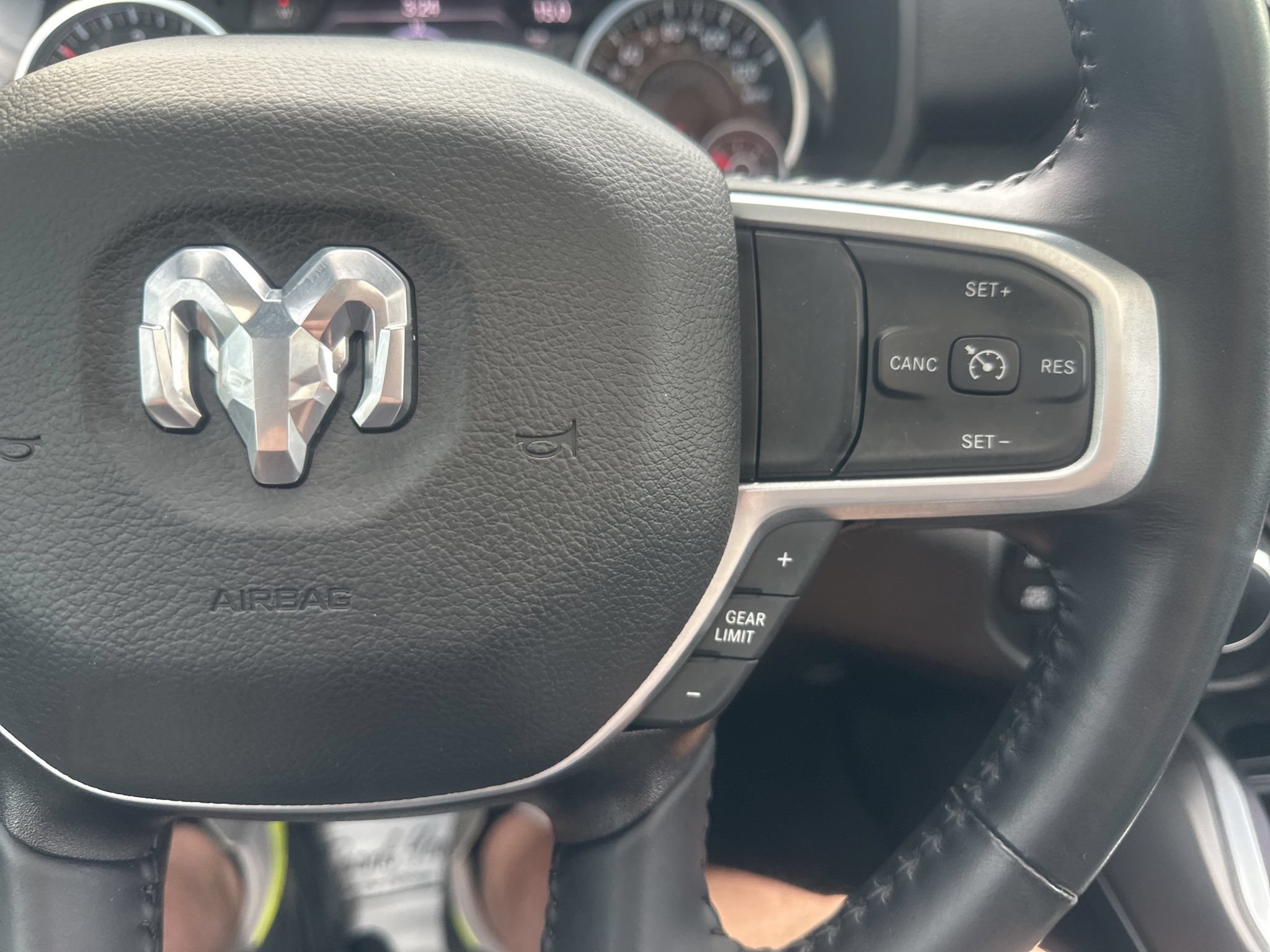Used 2023 RAM 1500 Big Horn AWD/4WD image 46