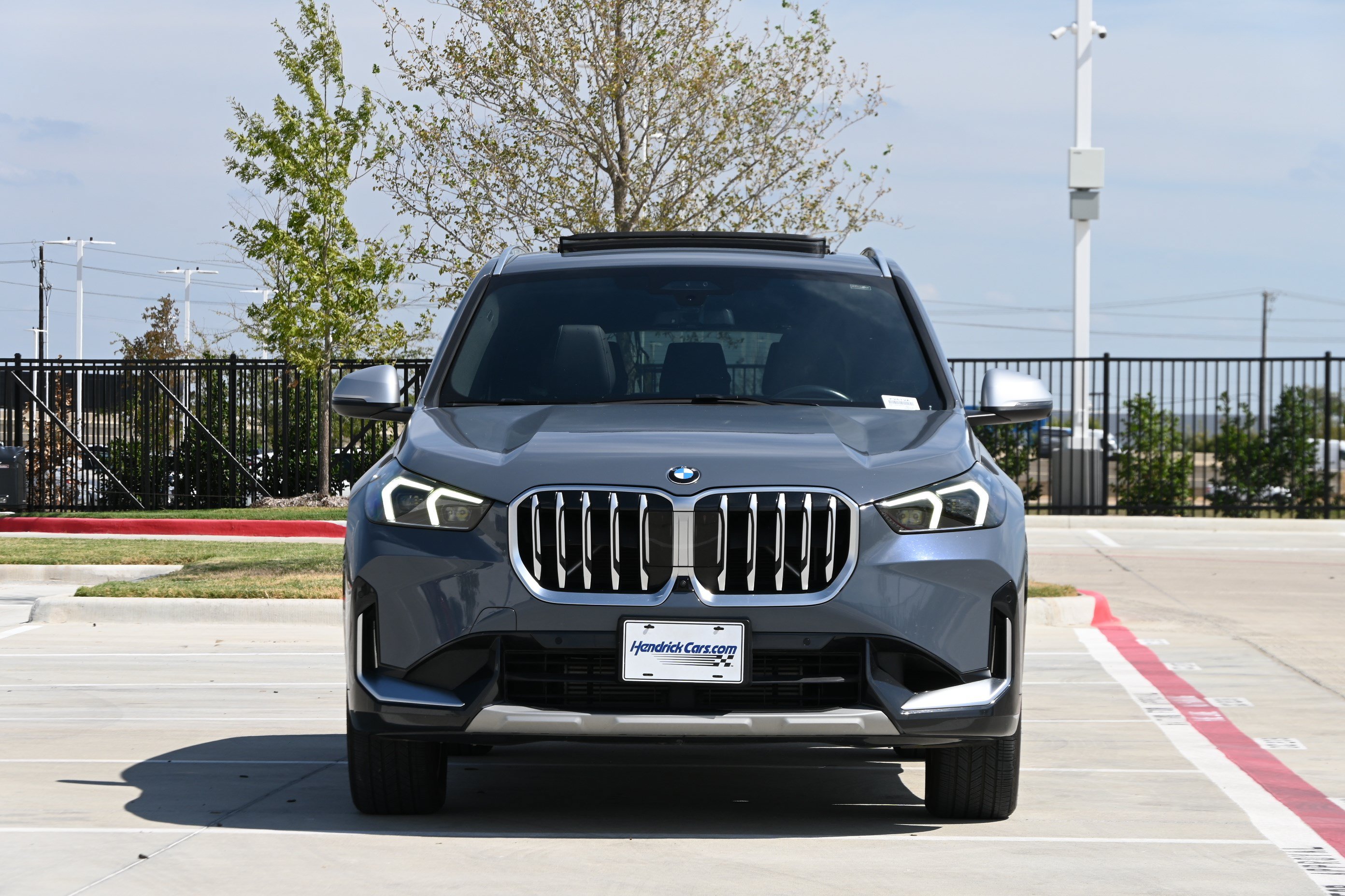 Certified 2023 BMW X1 xDrive28i w/ Premium Package AWD/4WD image 3