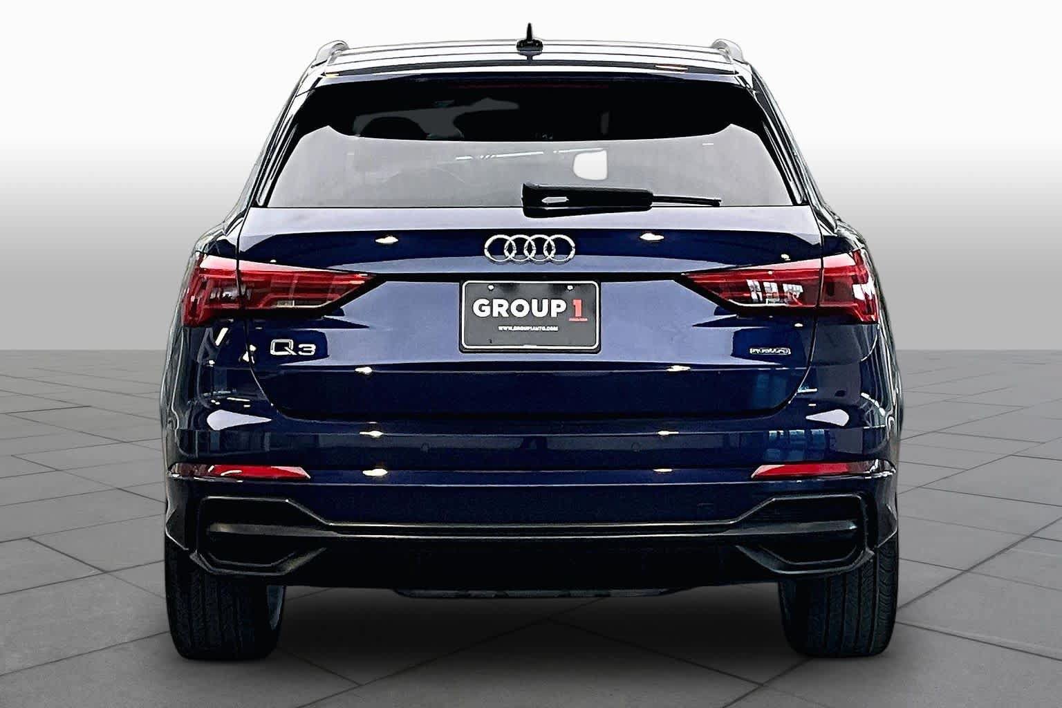 Used 2021 Audi Q3 2.0T Premium w/ Convenience Package AWD/4WD image 5