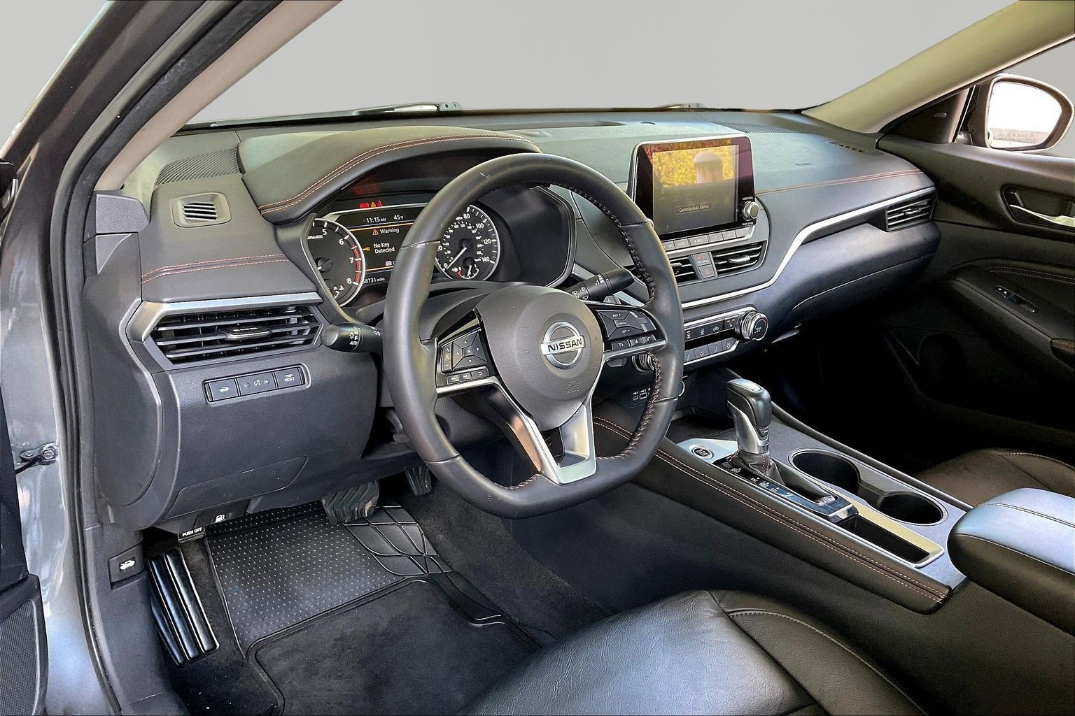 Used 2019 Nissan Altima 2.5 SR w/ SR Premium Package FWD image 16