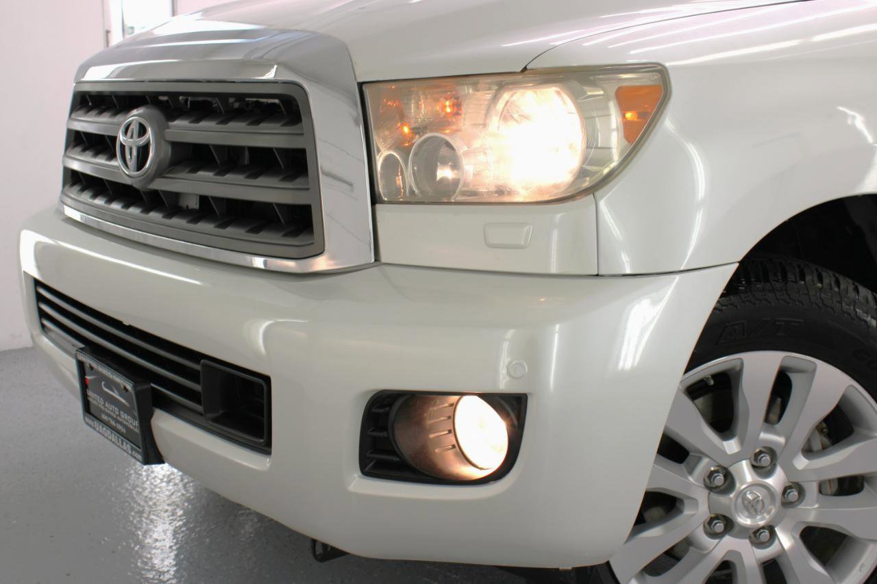 Used 2008 Toyota Sequoia Platinum image 21