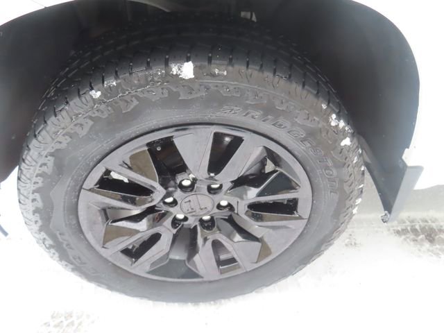 Used 2021 Chevrolet Silverado 1500 Custom w/ Custom Max Trailering Package AWD/4WD image 15