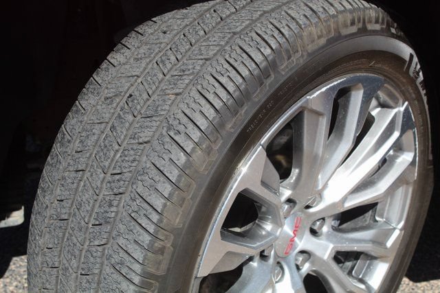 Used 2022 GMC Yukon Denali AWD/4WD image 14