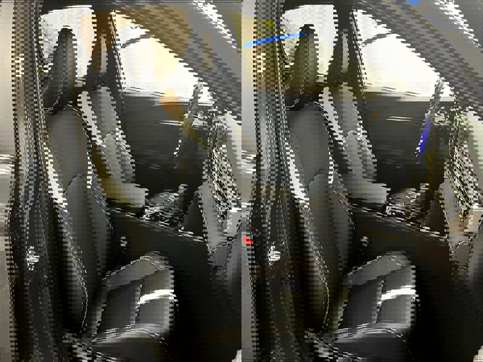 Used 2025 Toyota Camry SE FWD image 11