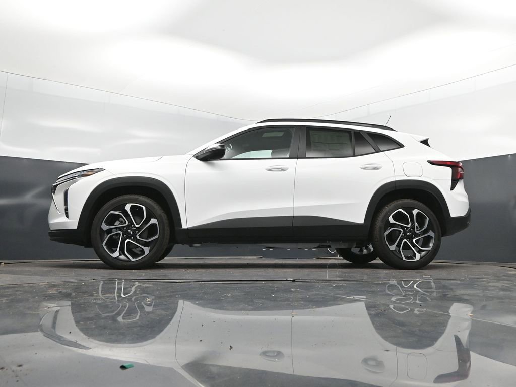 New 2026 Chevrolet Trax RS w/ Sunroof Package FWD image 41