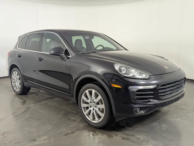 Used 2015 Porsche Cayenne S AWD/4WD image 2