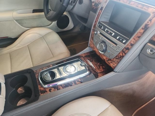 Used 2011 Jaguar XKR R RWD image 18