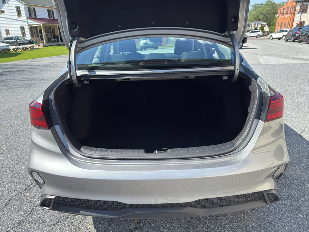 Used 2023 Kia Forte LXS w/ LXS Technology Package FWD image 25