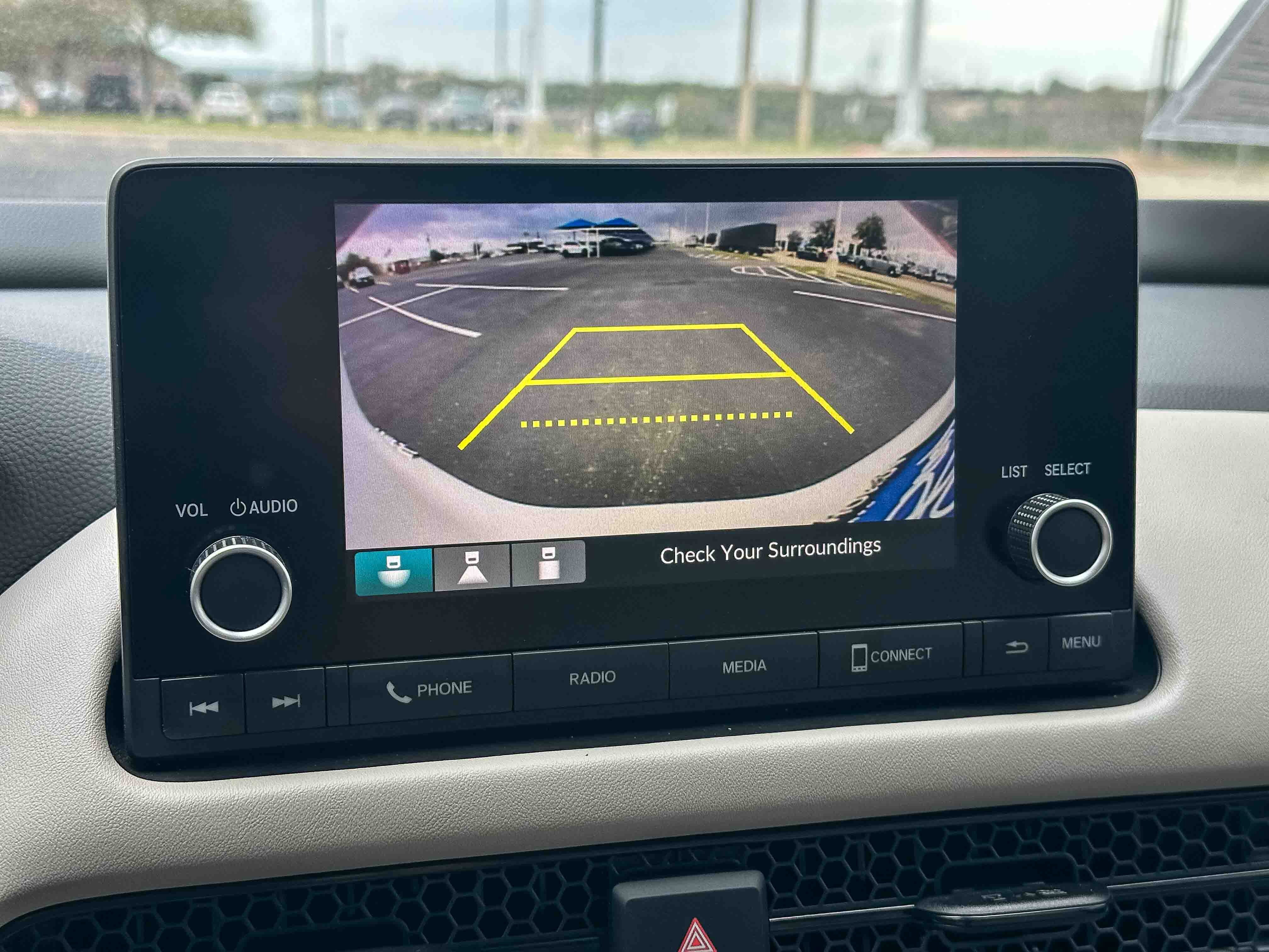 Used 2025 Honda HR-V LX image 32