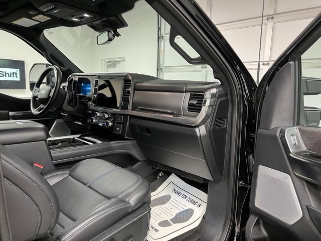 Used 2025 Ford F450 Platinum w/ FX4 Off-Road Package AWD/4WD image 57