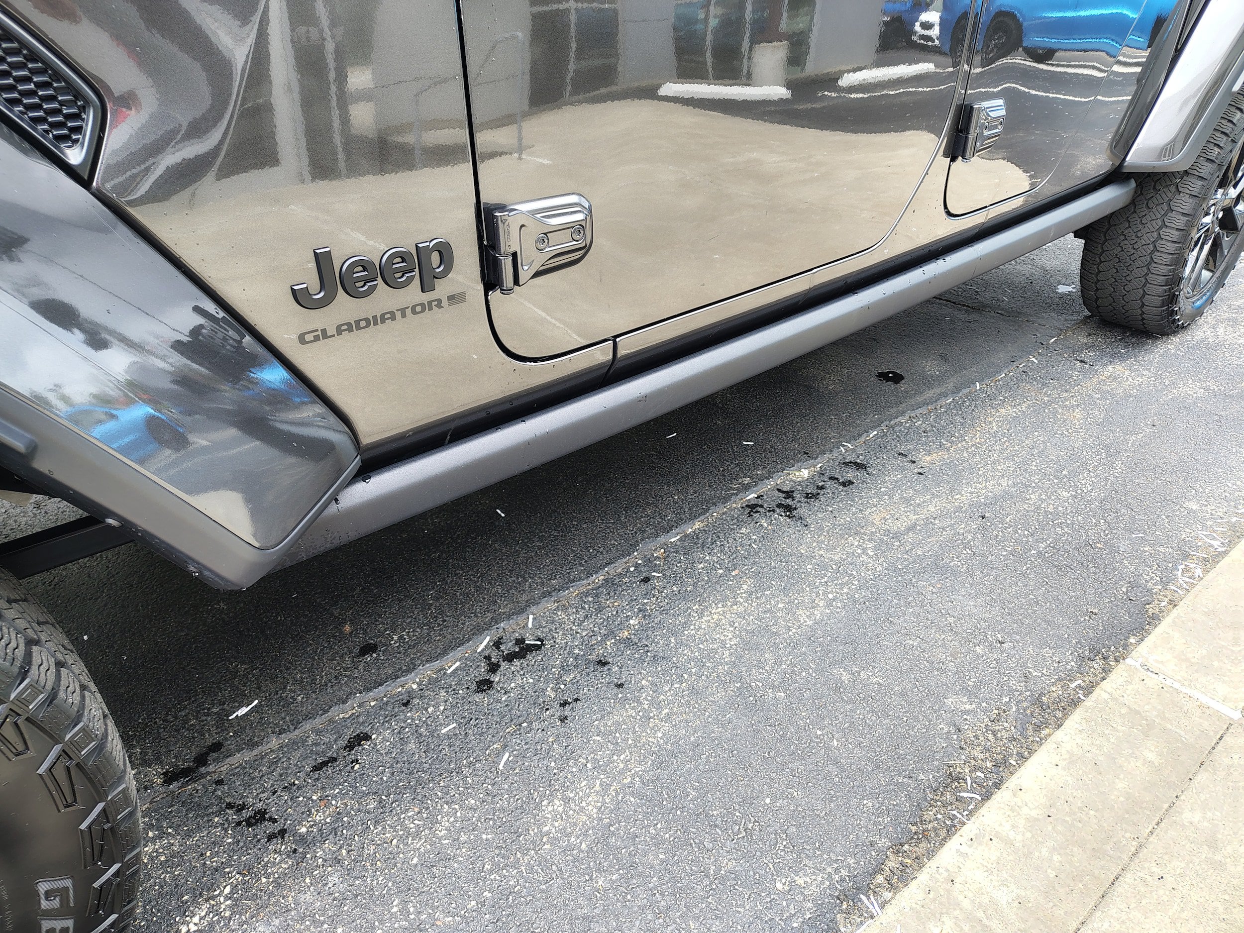 Used 2024 Jeep Gladiator Sport AWD/4WD image 6