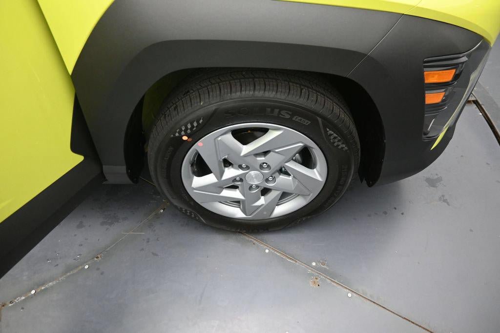 New 2027 Hyundai Kona SE FWD image 32