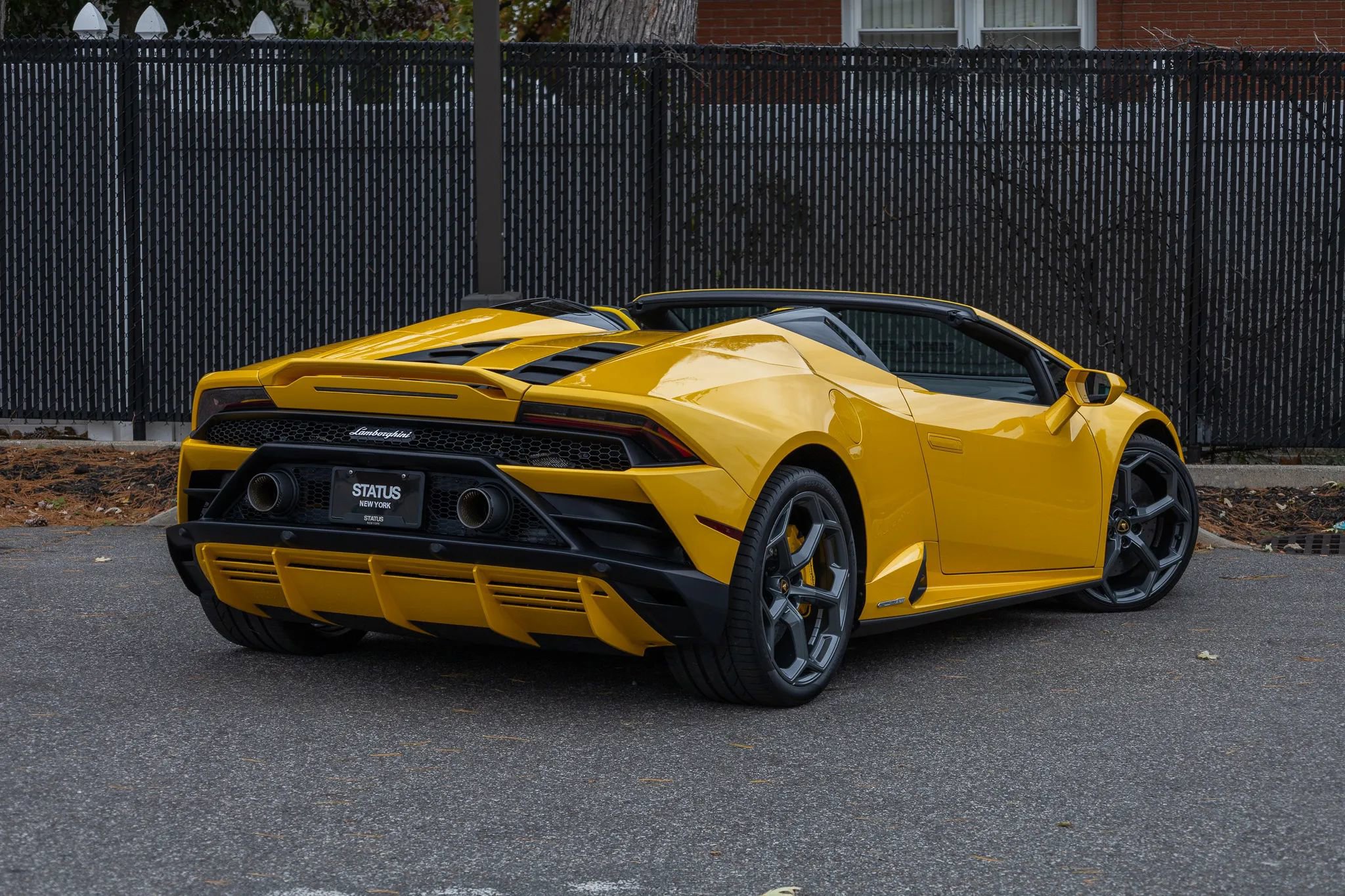 Used 2024 Lamborghini Huracan EVO image 50