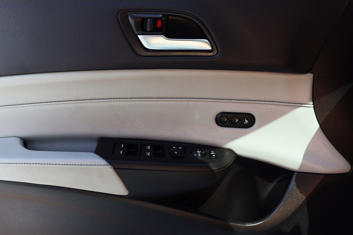 Used 2019 Acura ILX w/ Premium Package FWD image 40