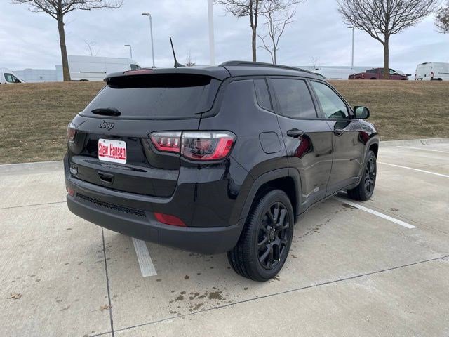 New 2026 Jeep Compass Latitude AWD/4WD image 6
