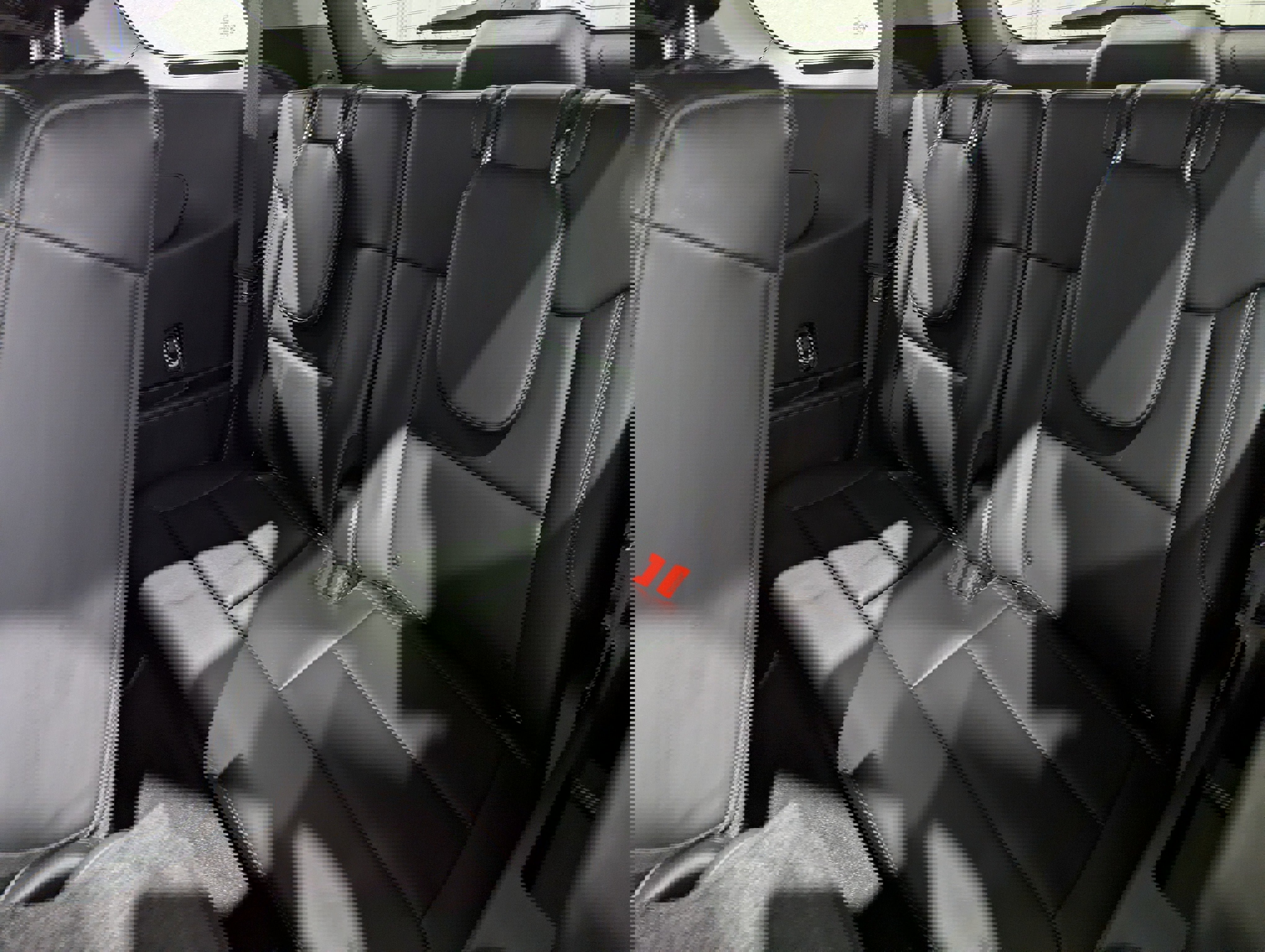 Used 2023 Ford Explorer XLT w/ Equipment Group 202A image 12