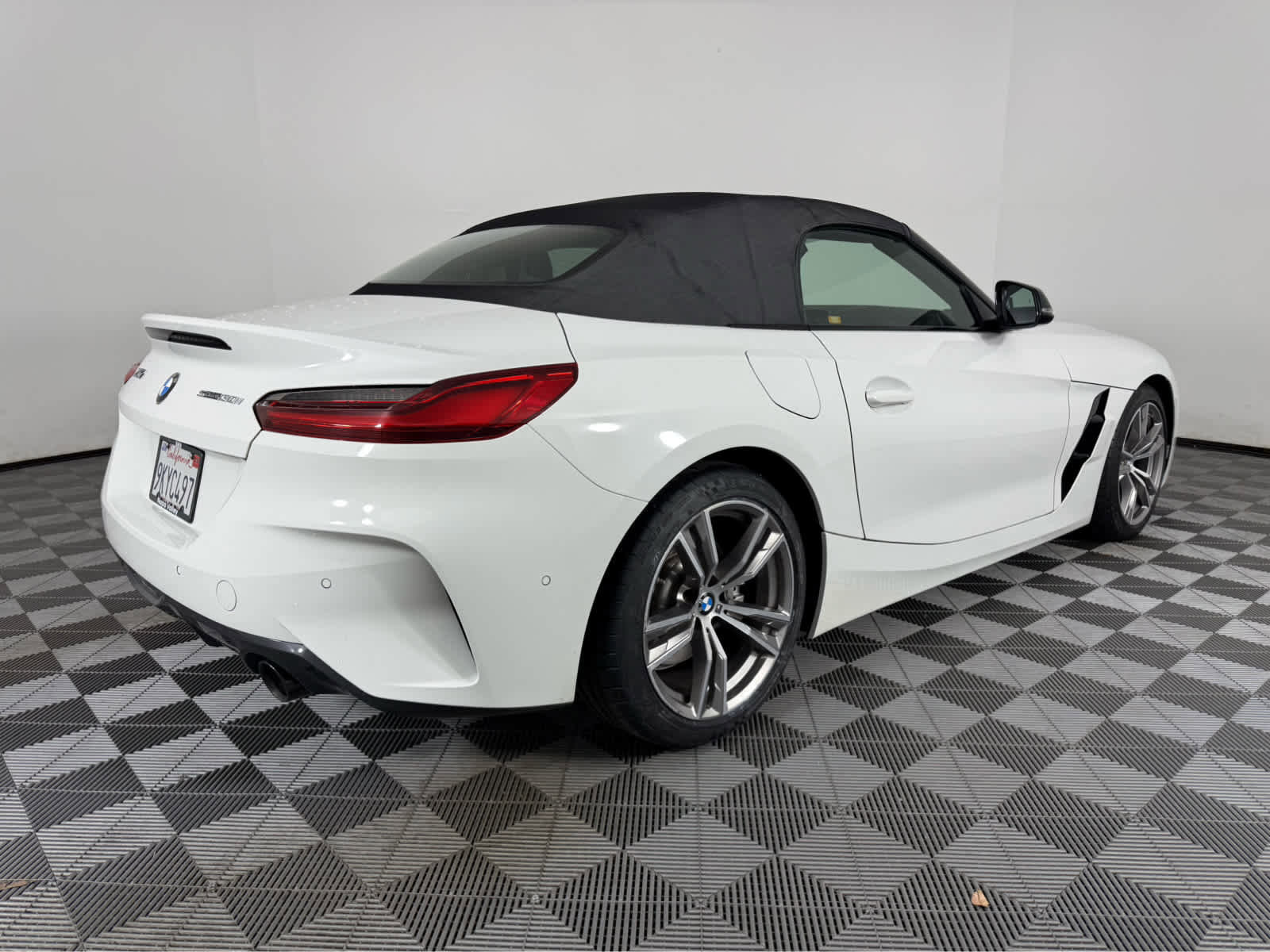 Certified 2022 BMW Z4 sDrive30i w/ Premium Package 2 image 2