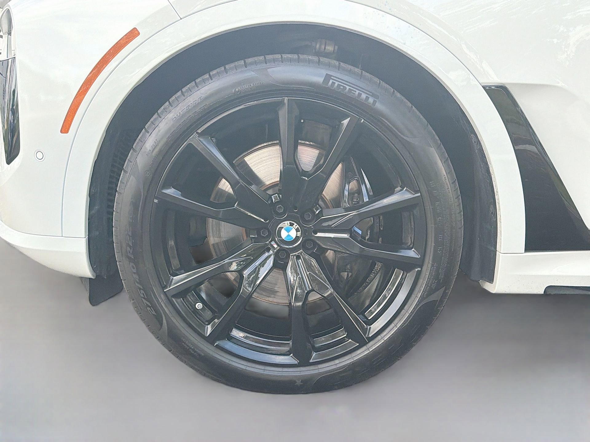 Certified 2026 BMW X7 M60i image 44