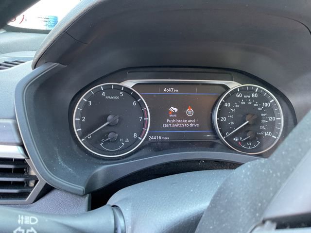 Used 2025 Nissan Altima 2.5 SV image 14