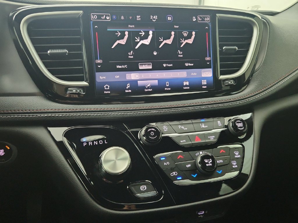New 2027 Chrysler Pacifica Select AWD/4WD image 26