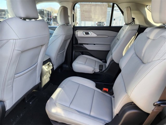 New 2026 Ford Explorer Active w/ Active Comfort Package image 16
