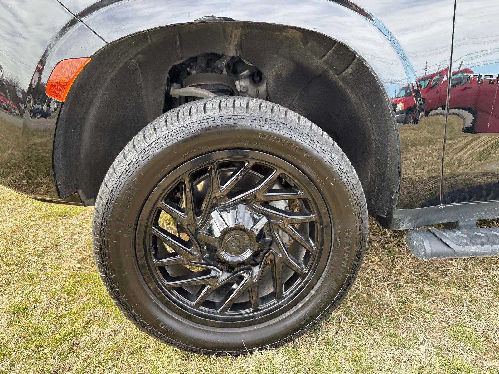 Used 2024 Chevrolet Tahoe Z71 image 9