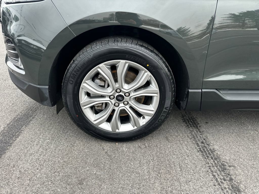 Used 2023 Ford Edge Titanium image 13