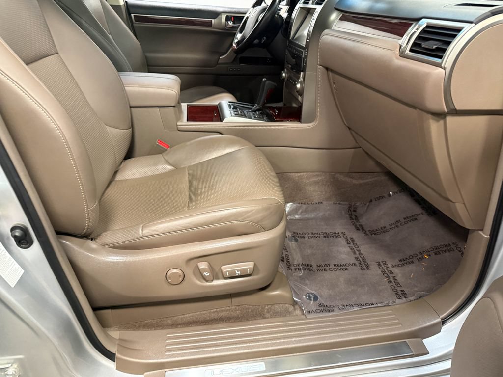 Used 2017 Lexus GX 460 Luxury AWD/4WD image 62