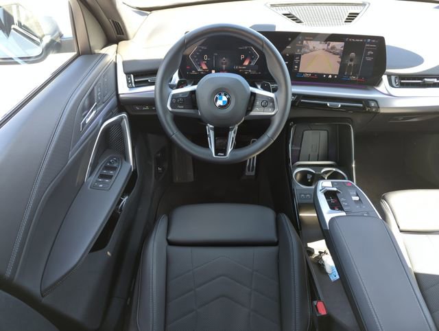 Used 2025 BMW X2 xDrive28i image 13