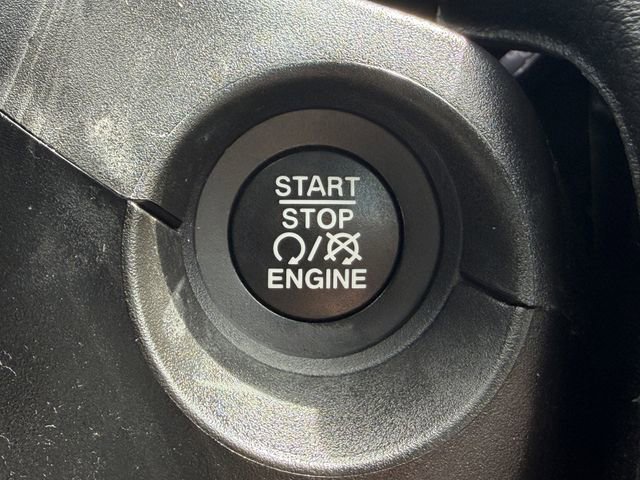 Used 2020 Jeep Compass Limited image 20