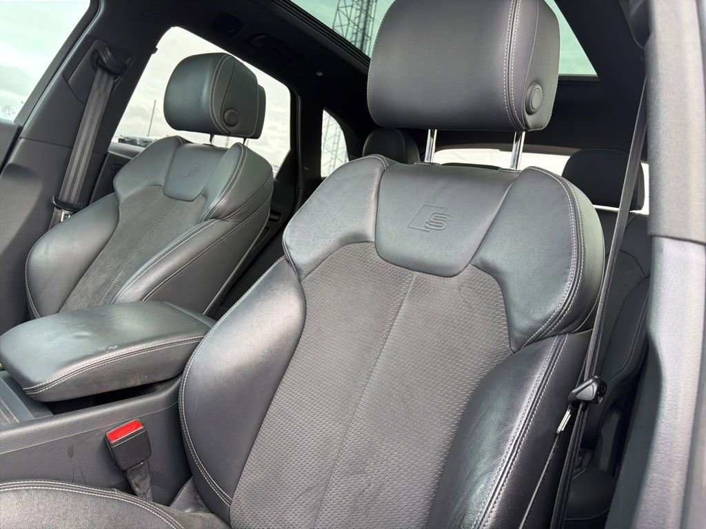 Used 2020 Audi SQ5 Premium Plus w/ Premium Plus Package image 15