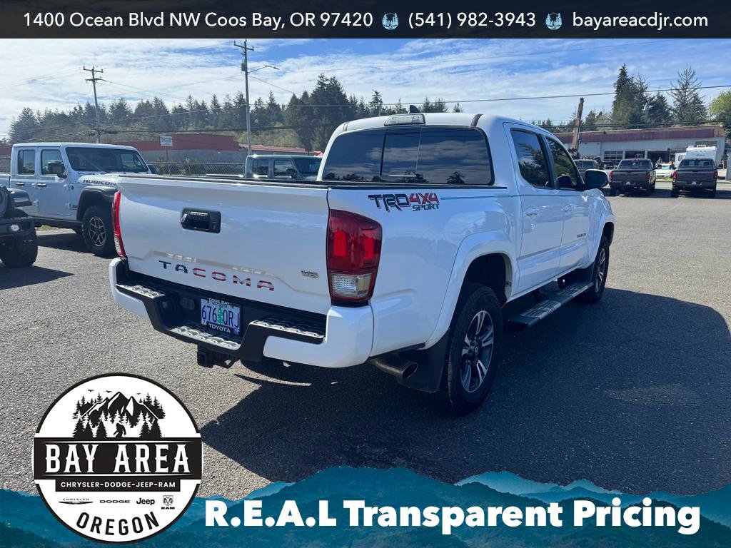 Used 2017 Toyota Tacoma 4x4 Double Cab image 5