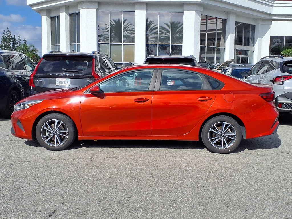 Certified 2022 Kia Forte LXS FWD image 2