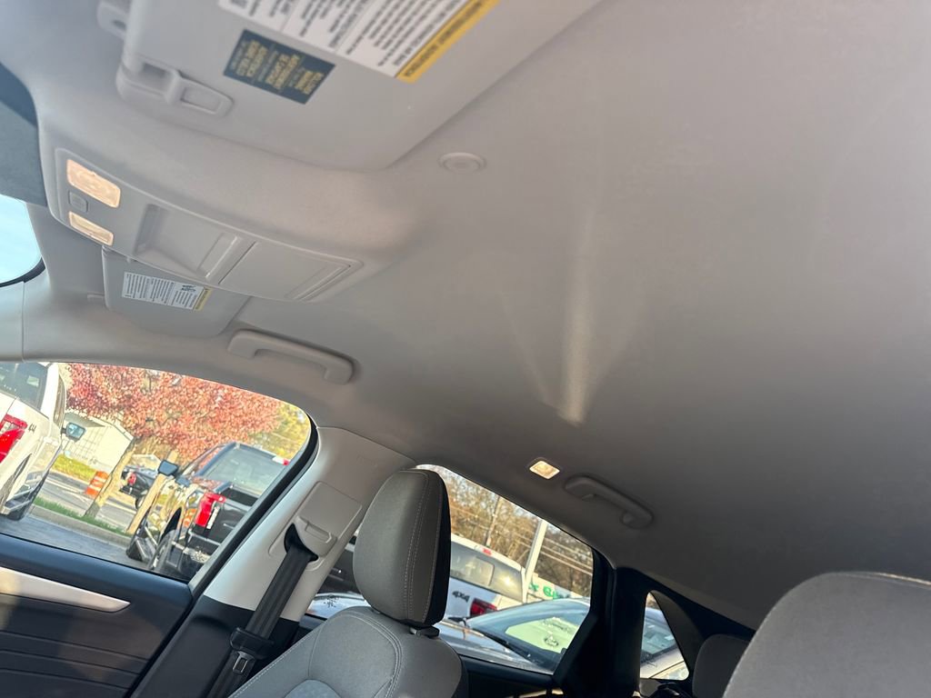 Used 2022 Ford Escape SE w/ Convenience Package image 18