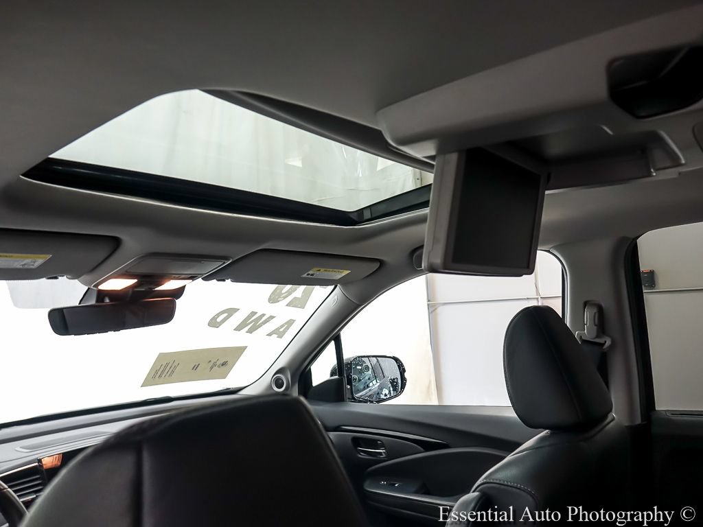 Used 2020 Honda Pilot Touring image 14