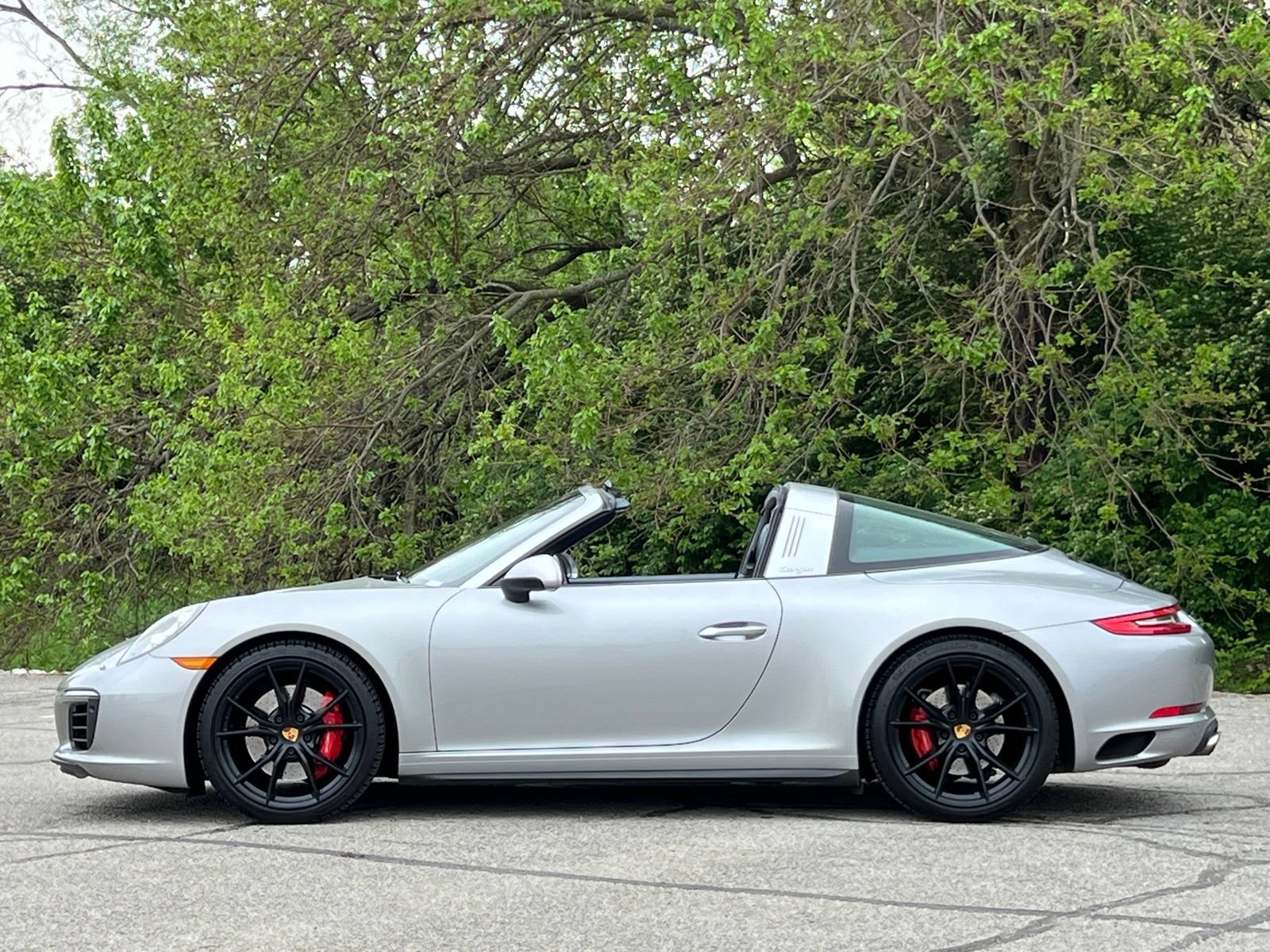 Certified 2017 Porsche 911 Targa 4S AWD/4WD image 2