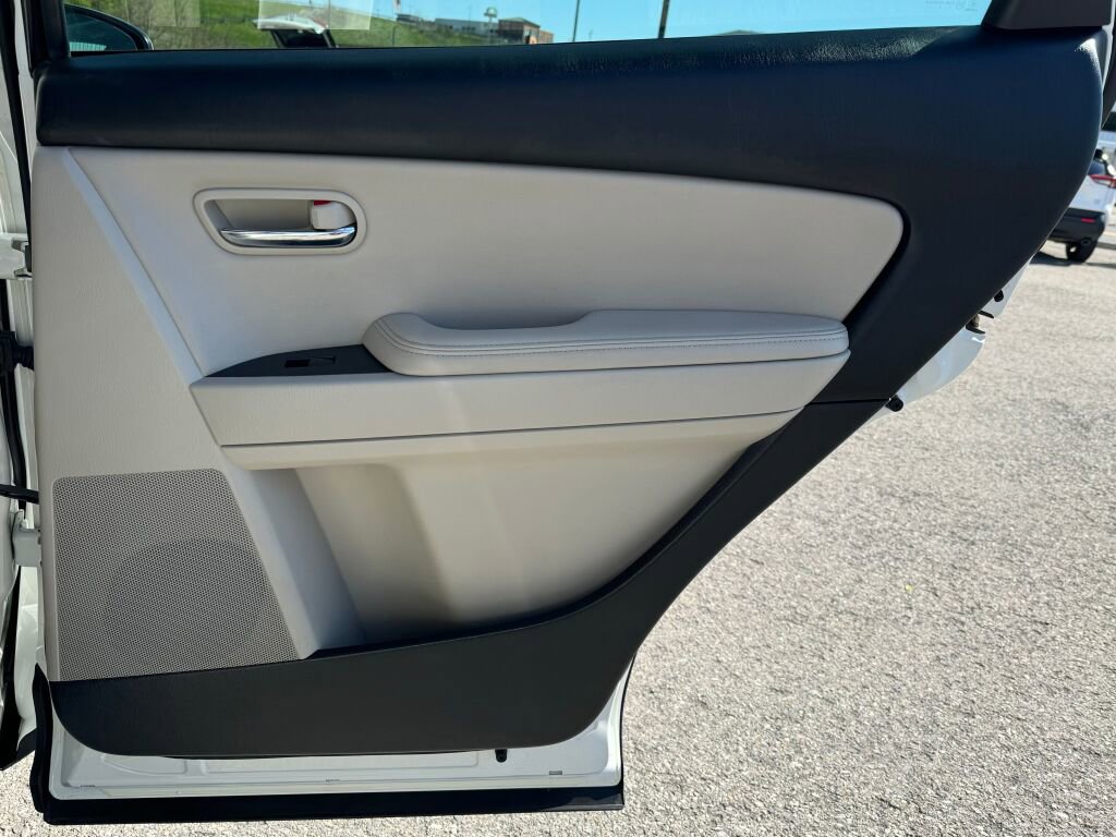 Used 2012 MAZDA CX-9 Touring w/ Moonroof & Bose Audio Pkg AWD/4WD image 20