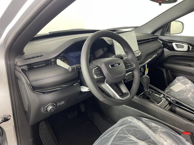 New 2026 Jeep Compass Latitude AWD/4WD image 2