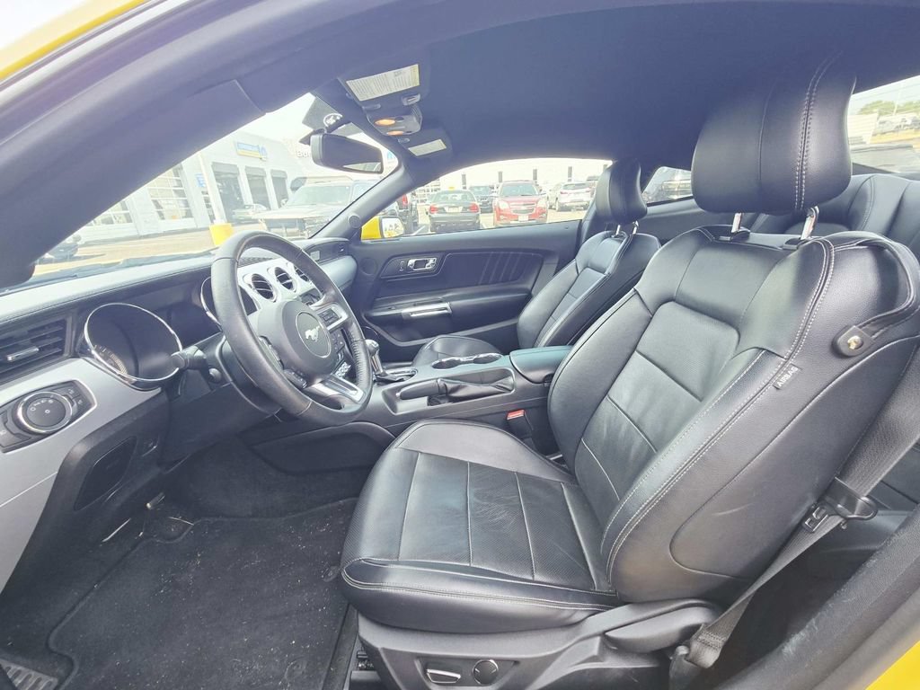 Used 2016 Ford Mustang GT Premium w/ Equipment Group 401A RWD image 11