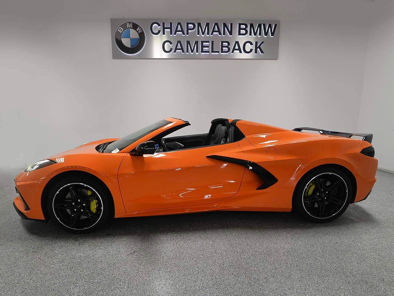 Used 2022 Chevrolet Corvette Stingray Premium Conv w/ Z51 Performance Package RWD image 4